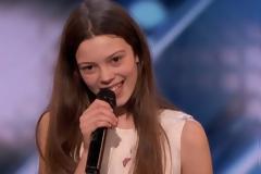 Η απίστευτη ερμηνεία μίας 13χρονης στο America's Got Talent που 