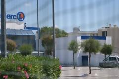 Γυναίκα επιτέθηκε με κοπίδι σε πελάτες σούπερ μάρκετ στη Γαλλία