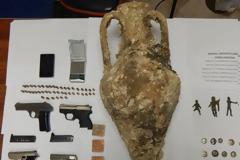 Αρχαιοκάπηλος με οπλοστάσιο συνελήφθη στην Καβάλα