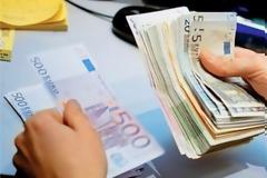 Μόνο ένας Έλληνας θα το σκεφτόταν αυτό – Πήγε να πάρει δάνειο και δείτε τι έκανε ο Αθεόφοβος