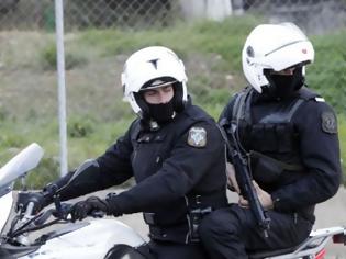 Φωτογραφία για Πάτρα: Αστυνομικοί της ομάδας ΔΙΑΣ έσωσαν ηλικιωμένο στο παρά πέντε - Πώς έγινε η επιχείρηση