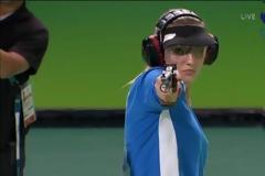 Ξέσπασε η Άννα Κορακάκη για το σκοπιανό: «Προδοσία - Να μη φωτογραφηθούν δίπλα μου»