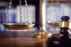 Έρευνα κατά αντιεισαγγελέα για προσβλητικά σχόλια σε Παυλόπουλο και Τσίπρα