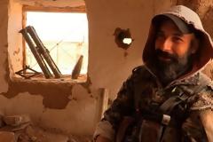 Μέλος του Ρουβίκωνα πολεμάει στη Ράκα κατά των Ισλαμιστών: «Μεγάλωσα χωρίς εθνική συνείδηση» [Βίντεο]