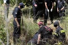 Αχαΐα: Μητέρα και γιος έπεσαν σε βόθρο - Επιχείρηση απεγκλωβισμού