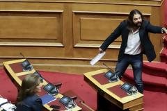 Προθεσμία για να απολογηθεί την Τετάρτη πήρε ο Μπαρμπαρούσης