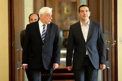 Διπλή εισαγγελική παρέμβαση για τον αντιεισαγγελέα που έβριζε Τσίπρα και Παυλόπουλο στο facebook