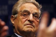 Τζορτζ Σόρος: Ιστορική ευκαιρία η συμφωνία Ελλάδας-Σκοπίων για να σταθεροποιηθεί η Ευρώπη