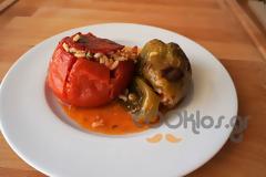 Η συνταγή της Ημέρας: Ντομάτες και πιπεριές γεμιστές με κιμά