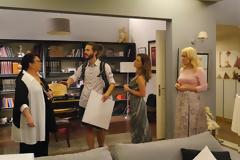 Ένας συγγενής αναστατώνει απόψε το 