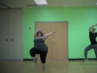 Φωτογραφία για Η εύσωμη χορεύτρια που έκανε το Internet να υποκλιθεί [videos]