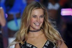 Η Bridget Malcolm αποκαλύπτει τα μυστικά της για το τέλειο δέρμα