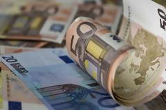 Έτσι θα διαγράψετε χρέη έως και 50% σε Εφορία και Ταμεία