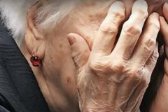 Ηράκλειο: «Μαϊμού» εργάτης… ξάφρισε ηλικιωμένη