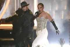 Jeniffer Lopez από τα Lidl -Η σωσίας της προσπαθεί αλλά δεν το 'χει