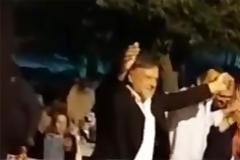 Ο βουλευτής Σέλτσας (ΣΥΡΙΖΑ) χορεύει και τραγουδάει με τον ύμνο του αλυτρωτισμού των «Μακεδόνων του Αιγαίου».[Βίντεο]
