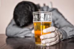 Ποια είναι η σχέση του αλκοόλ με τον καρκίνο