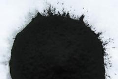 Τι είναι ο ενεργός άνθρακας; Που ωφελεί και πότε πρέπει να αποφεύγεται; Προκαλεί μαύρες κενώσεις