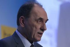 Γ. ΣΤΑΘΑΚΗΣ: ΑΠΟΨΕ ΣΥΜΦΩΝΙΑ ΜΕ ΕΠΙΜΗΚΥΝΣΗ ΤΟΥ ΧΡΕΟΥΣ ΕΝΝΕΑ ΜΕ ΔΕΚΑ ΧΡΟΝΙΑ