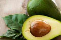 Τέσσερις τροφές για πιο εύκολο αδυνάτισμα