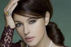 Το ήξερες; Γιατί οι άντρες προτιμούν τις γυναίκες με καμπύλες; 8 βασικοί λόγοι...