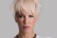 «Η Νατάσα Καλογρίδη είναι κόπια της Ζωής Λάσκαρη»