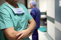 Νοσοκομειακοί γιατροί: Οι διοικήσεις απαγορεύουν τη δημοσιοποίηση των προβλημάτων