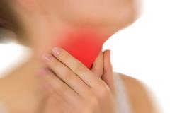 Ποια είναι τα 6 προειδοποιητικά συμπτώματα του καρκίνου του λάρυγγα;