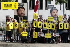 Τουρκία: Παραμένει στη φυλακή ο επικεφαλής της Διεθνούς Αμνηστίας στη χώρα