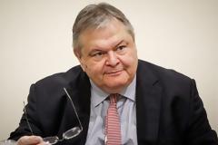 Ε. ΒΕΝΙΖΕΛΟΣ: ΤΟ EUROGROUP ΕΠΕΣΤΡΕΨΕ ΣΤΙΣ ΔΕΣΜΕΥΣΕΙΣ ΤΟΥ 2012