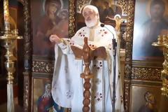 Ιερέας στη Ρόδο: Αρχιπ...στηδες και λεσβίες παντρεύονται - Πρόστυχοι, προδότες και ελεεινοί οι ΣΥΡΙΖΑΝΕΛ, φτύστε τους!