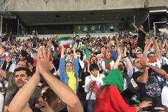 Οι Ιρανές επέστρεψαν στα γήπεδα