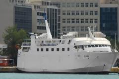 Το επιβατηγό Σύμη με 96 άτομα προσέκρουσε στο λιμάνι της Σκιάθου