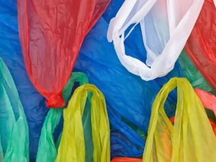 Φωτογραφία για Κατά 75% μειώθηκε η κατανάλωση πλαστικής σακούλας σε σούπερ μάρκετ