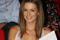 Συζητά τηλεοπτικά η Τζίνα Αλιμόνου...