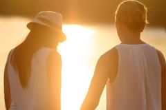 Γιατί χωρίζουμε πάντα στις αρχές του καλοκαιριού;