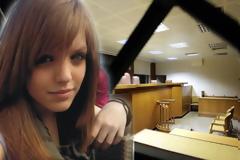 Ένταση σε δικαστήριο μετά την αθώωση γιατρών που κατηγορούνταν για το θάνατο 16χρονης - «Αλήτες, πληρωμένοι...» φώναζαν οι συγγενείς σε Δικαστές και Εισαγγελέα (ΒΙΝΤΕΟ)