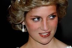 Η Νταϊάνα όπως δεν την έχετε ξαναδεί - Το ασχημόπαπο που έγινε πριγκίπισσα... [video]