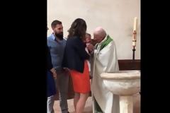 Σάλος με ιερέα που... χαστουκίζει μωράκι επειδή κλαίει στη βάπτιση