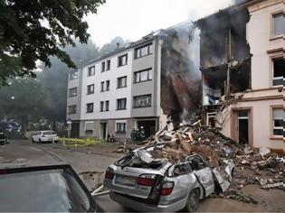 Φωτογραφία για Γερμανία: Έκρηξη με 25 τραυματίες σε πολυκατοικία στην πόλη Βούπερταλ