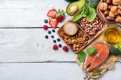 Αυτές οι τροφές υπόσχονται να μας στείλουν μέχρι τα 100