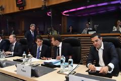 ΒΡΥΞΕΛΛΕΣ: ΤΕΣΣΕΡΙΣ ΠΡΟΤΑΣΕΙΣ ΓΙΑ ΤΟ ΠΡΟΣΦΥΓΙΚΟ ΚΑΤΕΘΕΣΕ Ο ΑΛ. ΤΣΙΠΡΑΣ