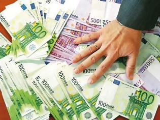 Φωτογραφία για Ένας υπερτυχερός κέρδισε 2,5 εκατ. ευρώ στο Τζόκερ - Που παίχτηκε το «χρυσό» δελτίο!