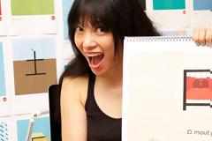 Η γυναίκα που θα κάνει όλο τον κόσμο να μιλάει κινέζικα χάρη στην εκπληκτικά απλή τεχνική που βρήκε [video]