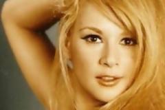 Για πρώτη φορά: Αδημοσίευτη φωτογράφιση της Αλίκης Βουγιουκλάκη 22 χρόνια μετά τον θάνατο της Ελληνίδας σταρ