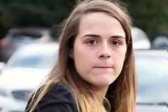 Αυτή η γυναίκα υποδυόταν τον άνδρα για να κάνει σχέση με τη φίλη της - Δείτε πόσα χρόνια φυλακή έφαγε