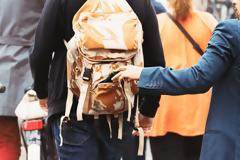 Εξαρθρώθηκε μεγάλη σπείρα τσαντάκηδων και πορτοφολάδων - Δεκάδες συλλήψεις