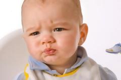 Πύργος: Έδωσαν κατά λάθος... τσίπουρο σε μωρό