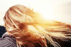 Τι δεν πρέπει να βάλεις ποτέ στα μαλλιά σου;