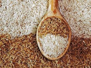 Φωτογραφία για Καστανό ρύζι ή λευκό; Γνωρίστε τα πάντα για τη διατροφή τους αξία!